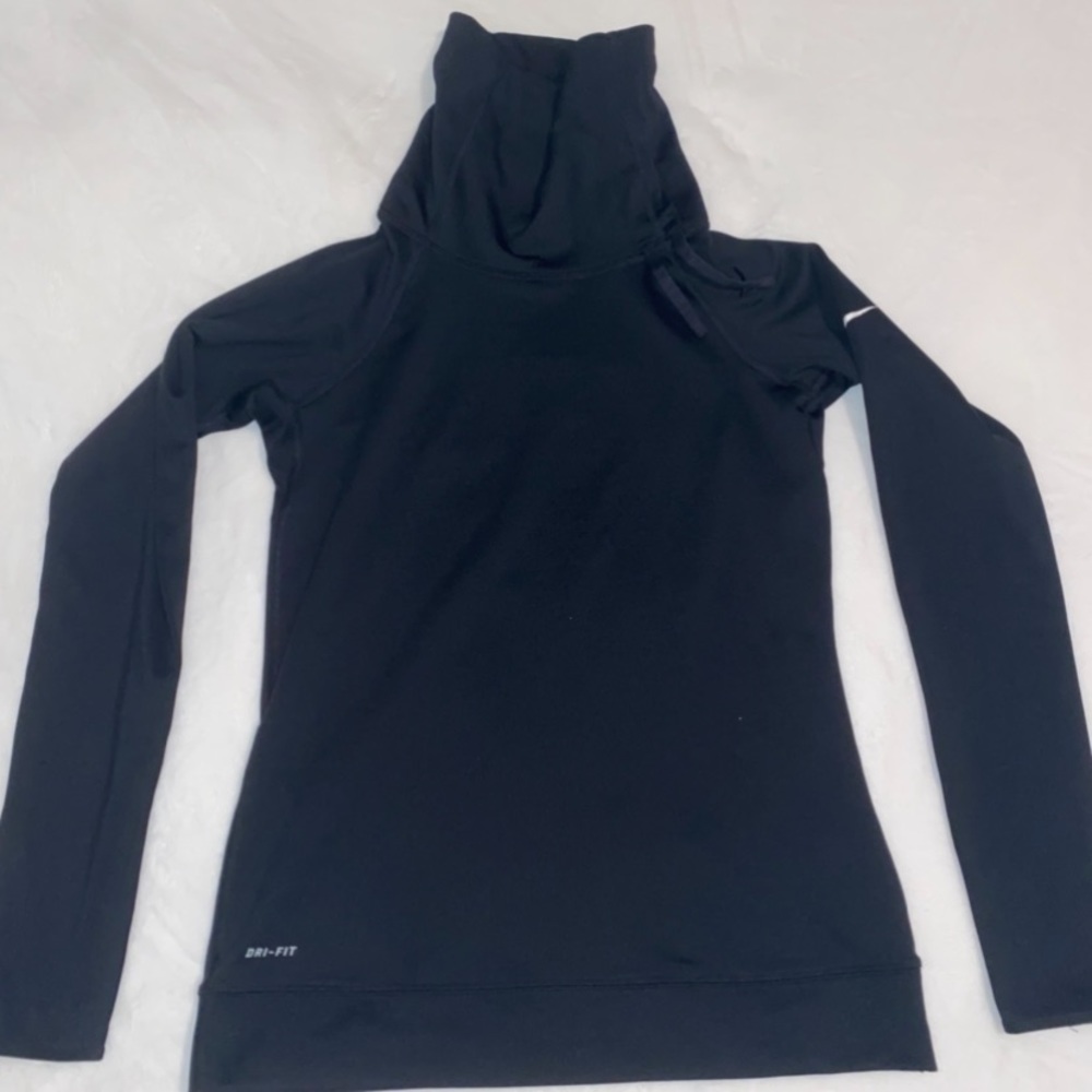 NIKE Pro sweater